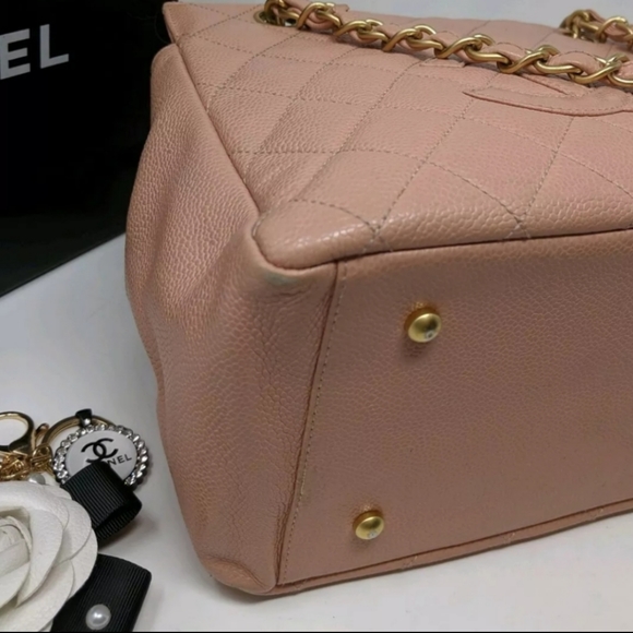 🎉HPx2🎉CHANEL Pink Caviar Petite Timeless Tote - Picture 10 of 15